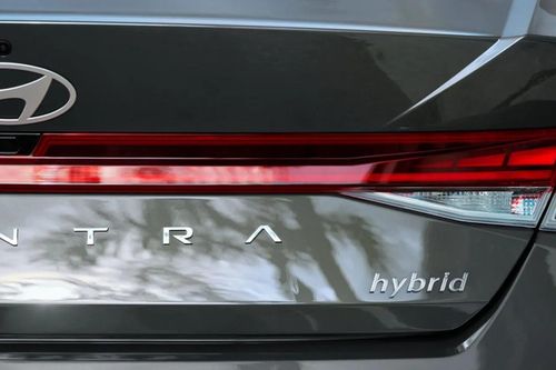 Hyundai có thể 'học hỏi' Toyota bán xe hybrid
