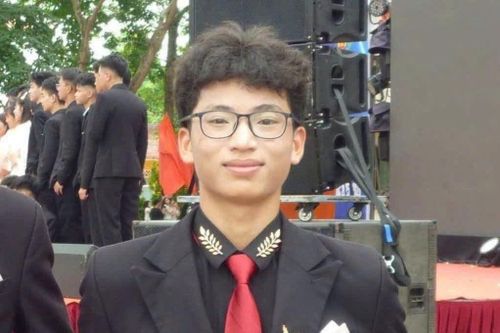 Người duy nhất đạt 30 điểm A00: 'Em đoán trước mình sẽ là thủ khoa'