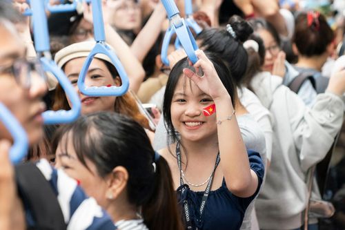 Metro TP.HCM miễn phí vé ngày 2/7, tăng tuyến sau màn bắn pháo hoa