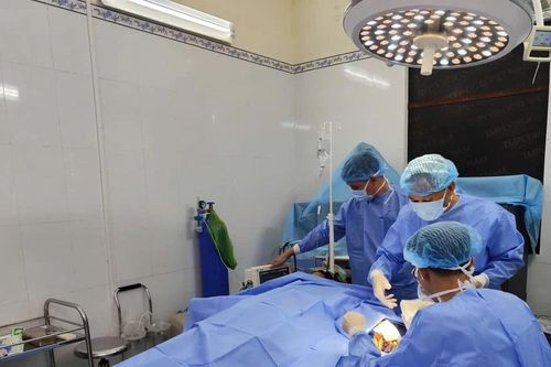 Bệnh xá đảo Nam Yết kịp thời cấp cứu ngư dân bị tai nạn lao động