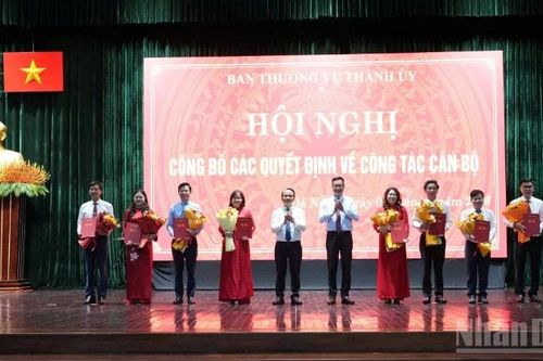 Thành ủy Đà Nẵng công bố các quyết định về công tác cán bộ