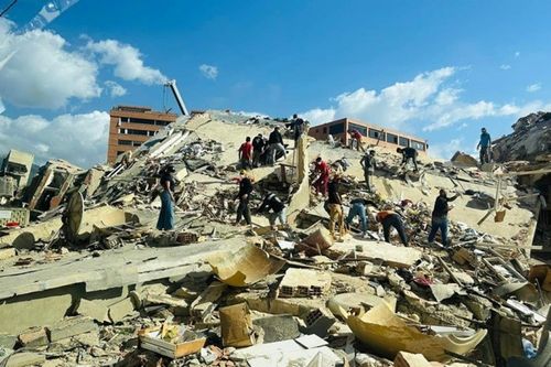 Động đất ở Venezuela: Khoảng 50.000 người mất tích, số người thiệt mạng có thể tăng mạnh, cộng đồng quốc tế chạy đua với 'tử thần'