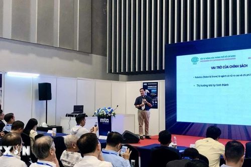 Xây dựng hệ sinh thái cho robot 'made in Vietnam'