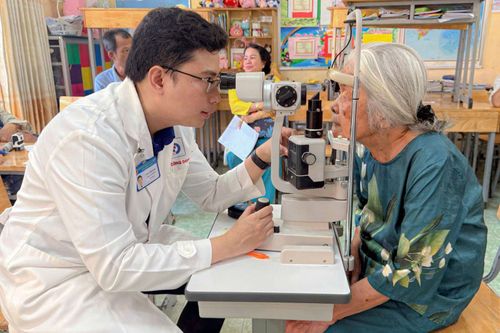 Làm sao để theo dõi sức khỏe trọn đời trên ứng dụng Công dân số Thành phố?