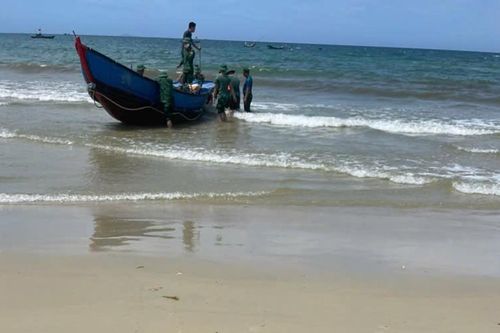 Siết chặt quản lý, xử lý nghiêm cào nghêu trái phép