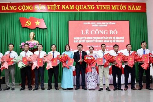 Phong Phú sắp xếp từ 25 tổ dân phố thành 10 tổ dân phố mới