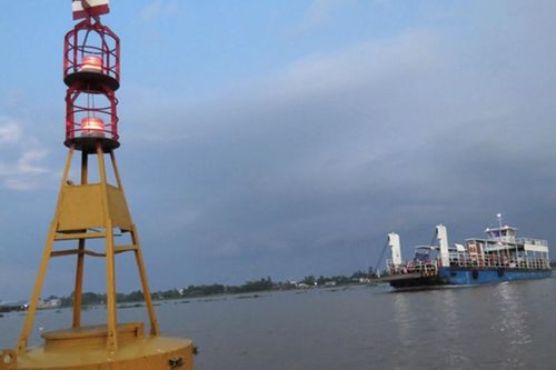 Luồng quốc gia, luồng địa phương được phân cấp quản lý báo hiệu đường thủy ra sao?
