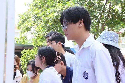 Công bố phổ điểm các môn thi tốt nghiệp THPT 2026