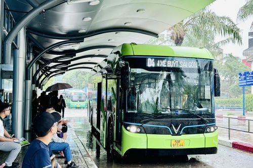 Xe buýt đón người dân đi lại miễn phí khắp TP.HCM từ hôm nay