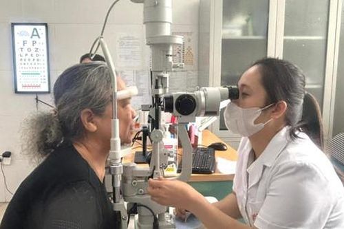Từ hôm nay (1-7): Người tham gia BHYT được hưởng nhiều quyền lợi mới