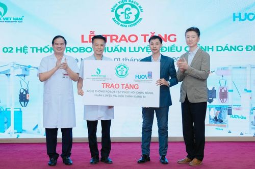 Bệnh viện công đầu tiên ứng dụng Robot AI hỗ trợ phục hồi dáng đi cho người bệnh