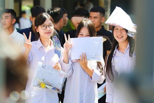 Chuyên gia phân tích, dự đoán ĐIỂM CHUẨN TUYỂN SINH năm 2026