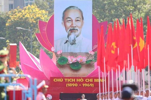 Sáng 2/7, kỷ niệm trọng thể 50 năm Ngày Thành phố Sài Gòn-Gia Định mang tên Chủ tịch Hồ Chí Minh