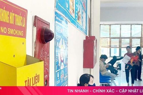Xây dựng môi trường không khói thuốc tại Trung tâm Y tế Hương Khê