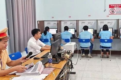 Từ 1/7, bằng lái xe hết hạn dưới 30 ngày: Người dân được miễn hoàn toàn một thủ tục