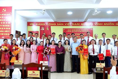Phường Bắc Gianh sơ kết công tác 6 tháng đầu năm, kiện toàn tổ chức sau sáp nhập tổ dân phố