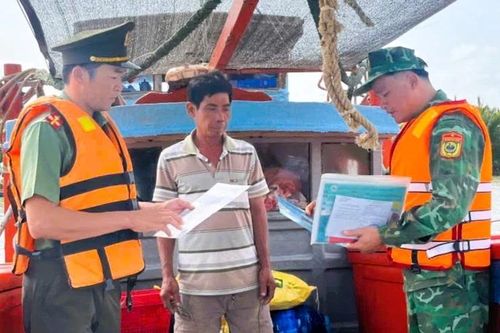 Siết chặt quản lý phòng, chống khai thác IUU tại Vĩnh Long