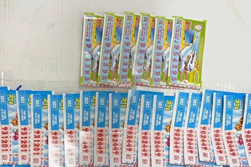 Lật tẩy chiêu trò của băng nhóm dùng vé số giả lừa người bán dạo