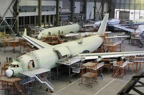 Nút thắt lớn đối với việc sản xuất máy bay Tu-214 được xác định