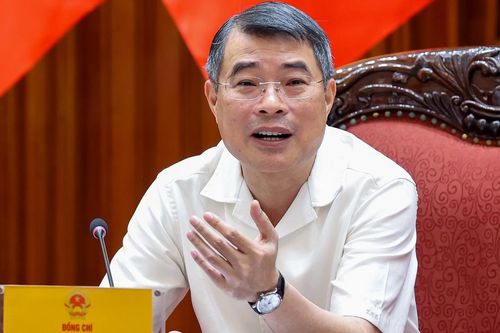 Thủ tướng: Các bộ trưởng trực tiếp chỉ đạo, chịu trách nhiệm đến cùng về tiến độ, chất lượng dữ liệu