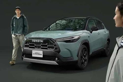 [GALLERY] Cận cảnh Toyota Corolla Cross Z Adventure đặc biệt kỷ niệm 60 năm