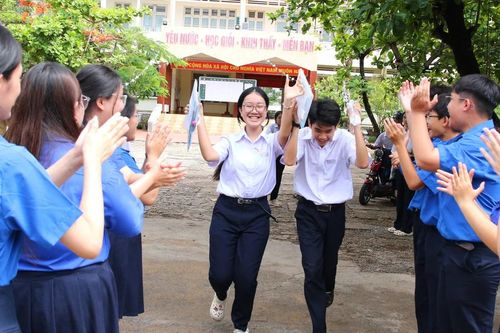 Vì sao điểm cao vẫn trượt nguyện vọng 2 vào lớp 10 ở Đắk Lắk?
