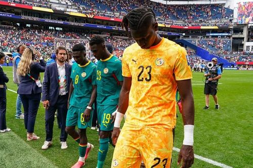 'Địa ngục' chờ đón tuyển Senegal trong ngày rời World Cup trở về nhà