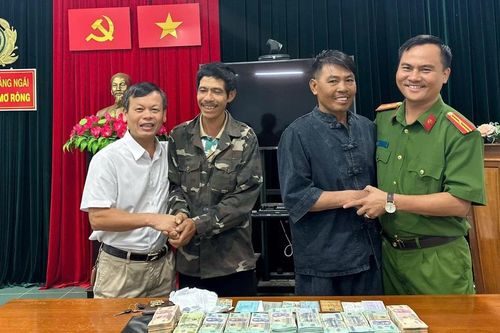 Người đàn ông mang hơn 1,2 tỷ đồng rồi đi lạc 550km vào rừng