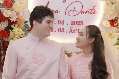 Bay 20 tiếng về gặp cô gái Việt đúng đêm giao thừa, chàng trai Mỹ có cái kết đẹp