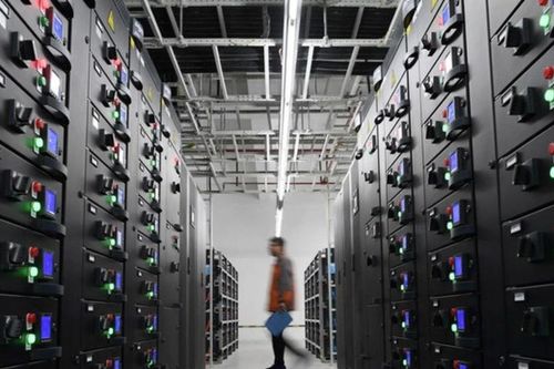 Mỹ: AI thúc đẩy làn sóng mua bán, sáp nhập tới 200 tỷ USD trong ngành năng lượng