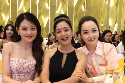 Khán giả Đà Nẵng giao lưu với các nghệ sĩ nổi tiếng tại DANAFF IV