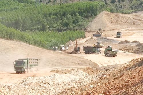 Dự án thành phần 1-Đầu tư xây dựng Quốc lộ 15D: Đã bàn giao mặt bằng được 85,1% chiều dài tuyến