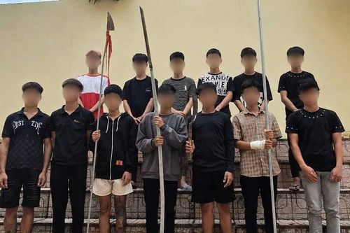 Xử lý nghiêm các nhóm thanh, thiếu niên mang hung khí ra đường