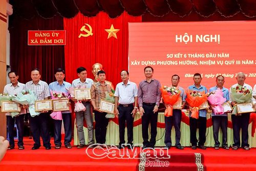 6 tháng đầu năm, xã Đầm Dơi vượt chỉ tiêu diện tích nuôi tôm siêu thâm canh
