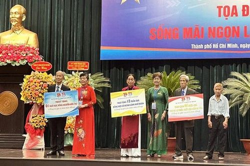 Tiếp tục thắp sáng và lan tỏa mãi ngọn lửa thanh niên
