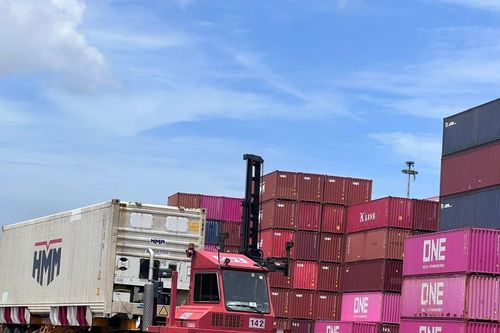 Doanh nghiệp 'ngộp thở' vì chi phí logistics tăng sốc