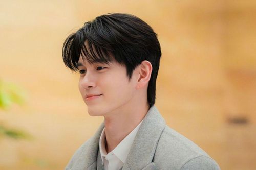 Ong Seong Wu chia sẻ về việc đảm nhận vai phản diện đầu tiên trong 'Spooky In Love'.