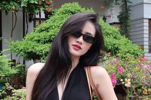 Hoa hậu Ý Nhi diện sắc đen thanh lịch, thần thái ngày càng cuốn hút