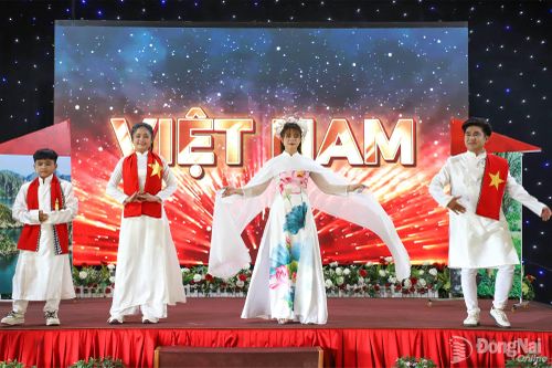 Nền tảng xây dựng cuộc sống văn minh, hạnh phúc