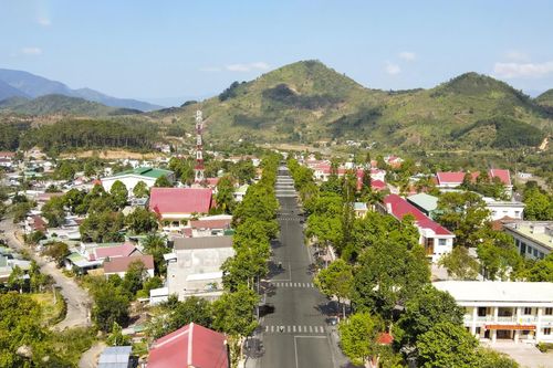 Tập trung hỗ trợ các xã đạt chuẩn nông thôn mới