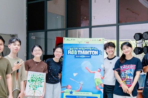 Nhiều sinh viên ở TPHCM gắn hoạt động thể thao với gây quỹ trồng rừng ngập mặn tại Cần Giờ