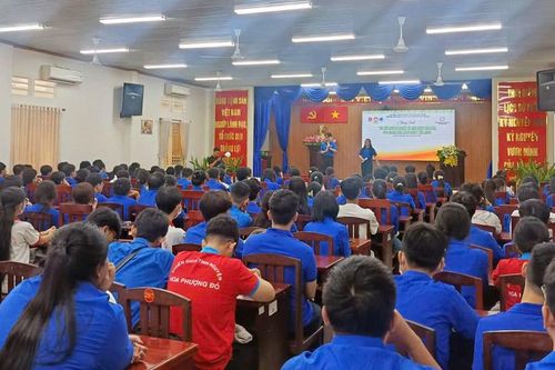 Tư vấn hướng nghiệp, giới thiệu việc làm cho thanh niên nông thôn