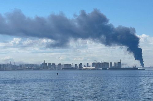 Hàng chục UAV Ukraine dội xuống St. Petersburg, hạ tầng năng lượng Nga 'rung chuyển' trong đêm