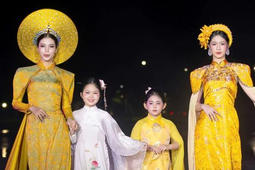 Tuần lễ Áo dài Huế 2026: Nhà thiết kế Cao Thu Vân ghi dấu với 'Họa khúc di sản'