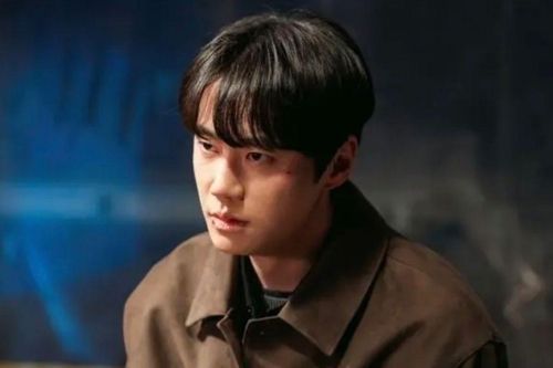 Lee Jun Young rơi vào cái bẫy trong 'Reborn Rookie'