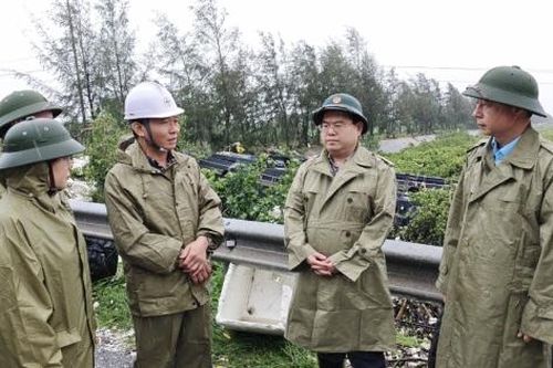 Quảng Ninh đẩy nhanh khắc phục hậu quả bão, giữ thông suốt hoạt động thương mại