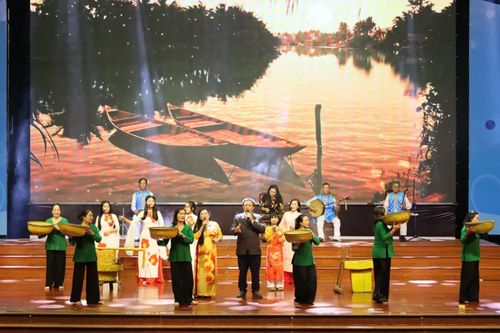 Khi hò khoan là mạch nguồn gắn kết gia đình