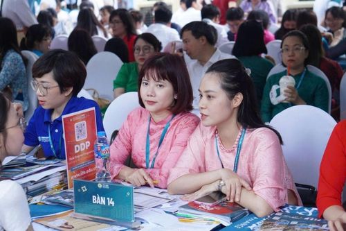 Vì sao nhóm ngành Tài chính, Ngân hàng, Kế toán, Kiểm toán giữ sức hút trong thời đại số?