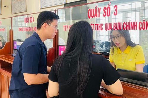 Nghệ An và Bưu điện Việt Nam hợp tác đưa dịch vụ công đến gần người dân