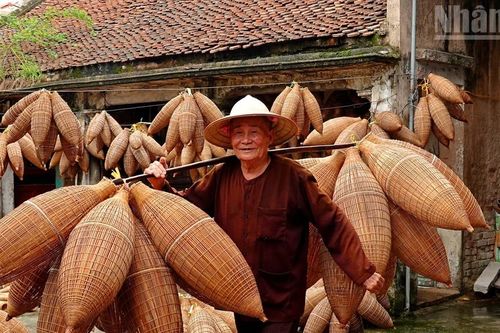 Làng nghề đan đó Thủ Sĩ giữ hồn quê trong từng nan tre